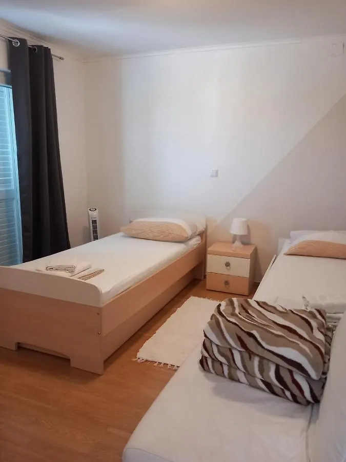 Apartament Apartman Nika Ražanac 0*,