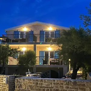 Razanac Apartments Apartament